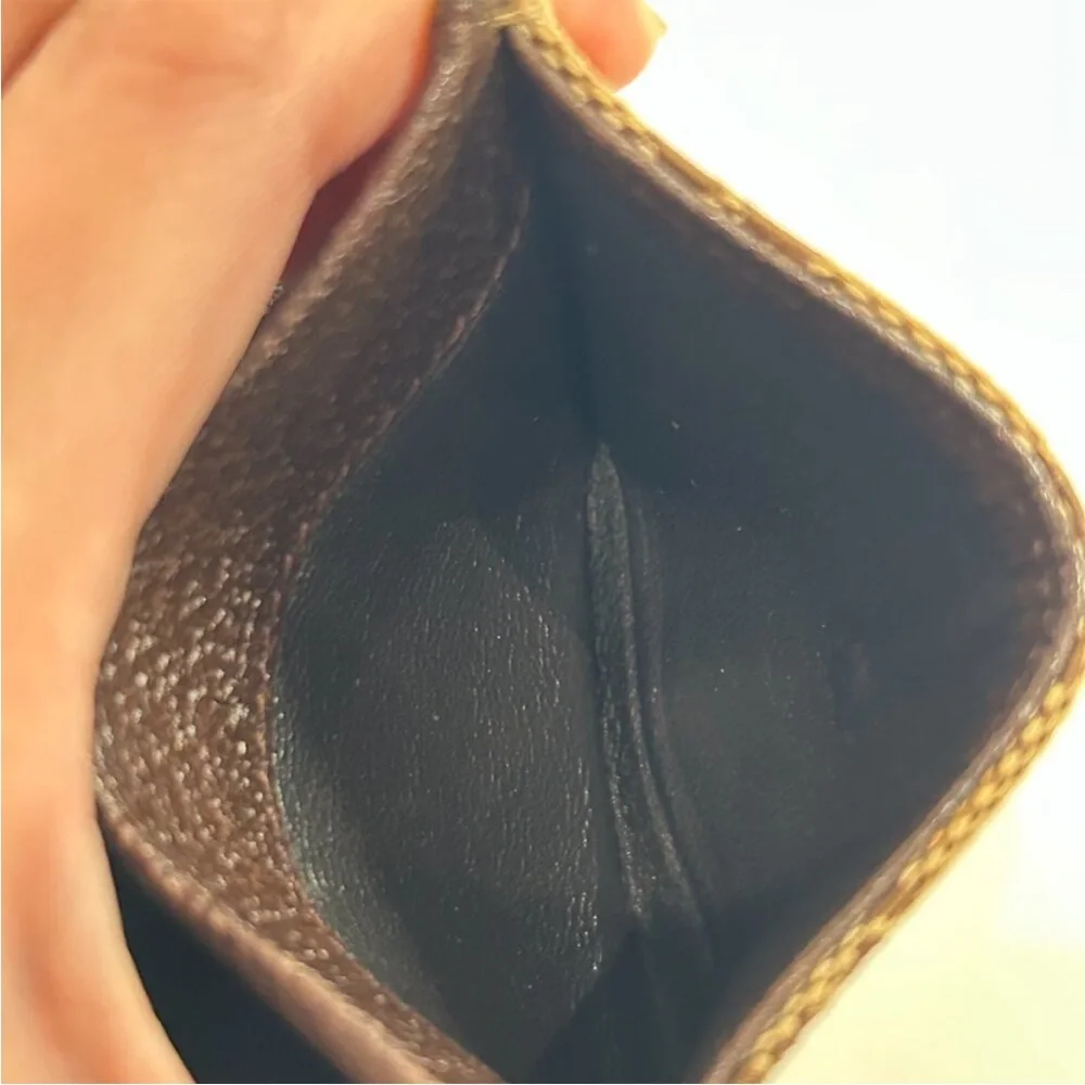 Gucci Brown GG Canvas Coin Case - Picture 12 of 13